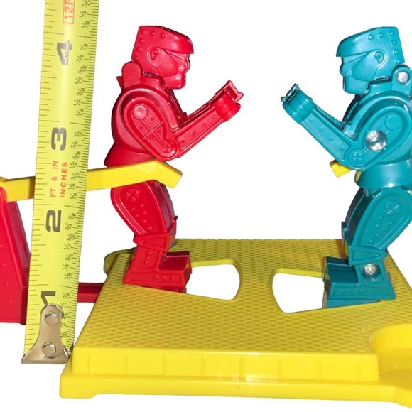 Mattel Rock'em Sock'em Robots Fast Fun Game Mini Travel Size Toy - Picture 7 of 11